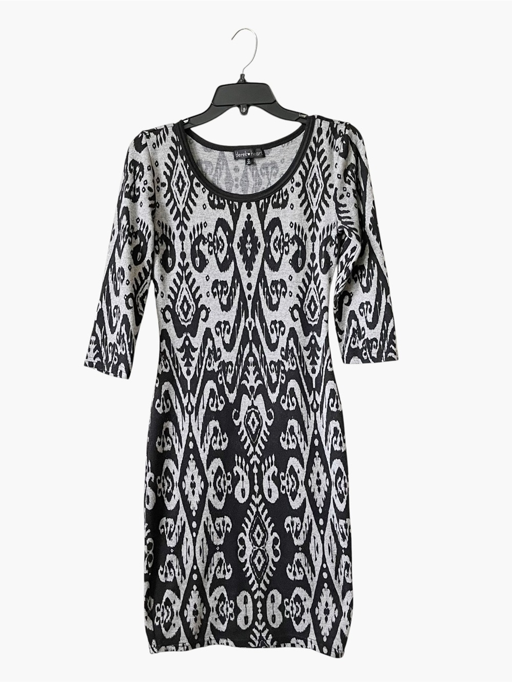 Derek Heart Junior Sweater Knit Dress Size M Soft Stretchy Gray Black Geo Print